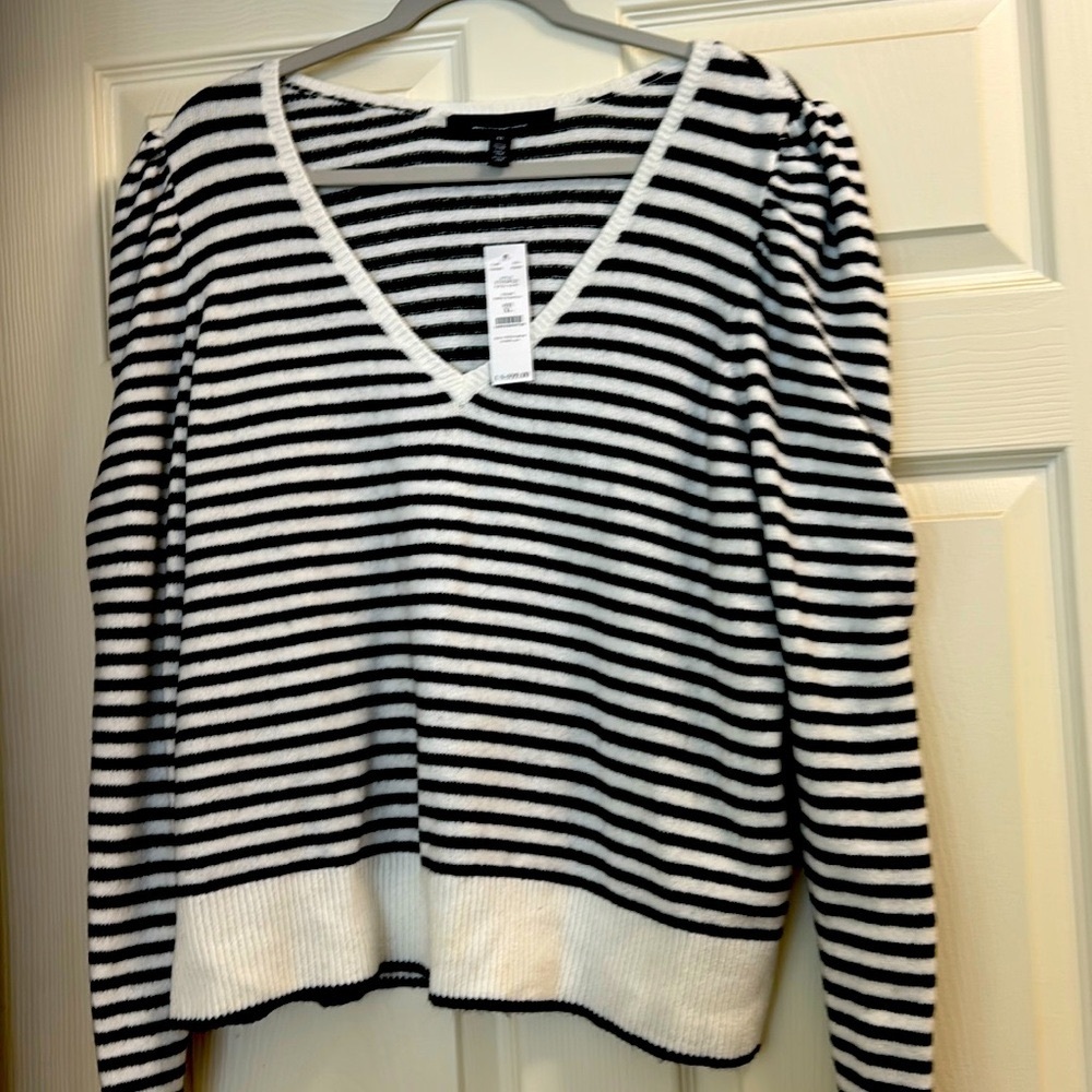 Black House White Market blue and white striped sweater new with tags